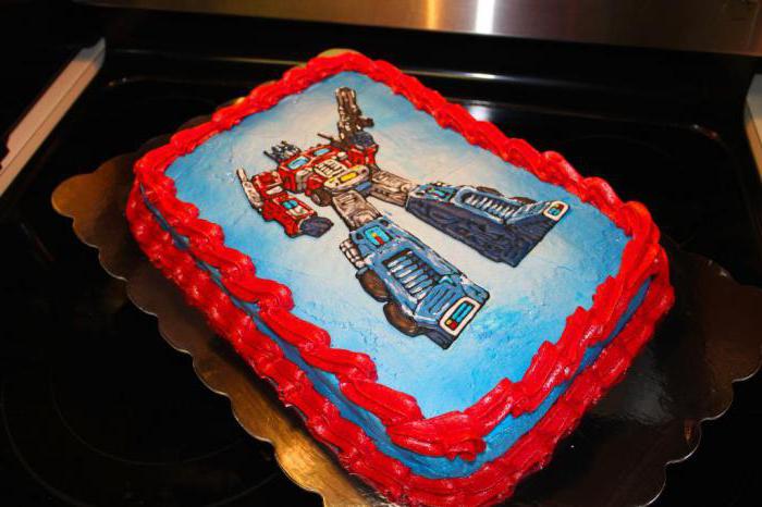 Pour ceux qui aiment "Transformers": un gâteau pour des vacances