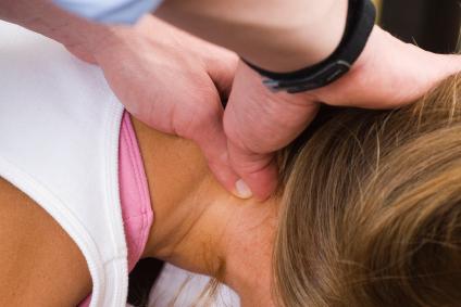 Dépôts de sel sur le cou: causes, symptômes, traitement et conséquences